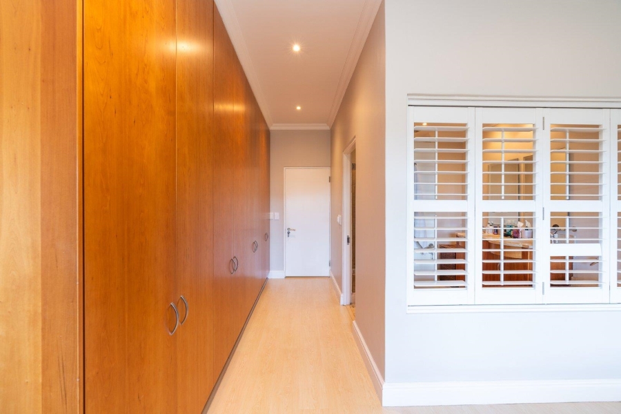 2 Bedroom Property for Sale in Mouille Point Western Cape